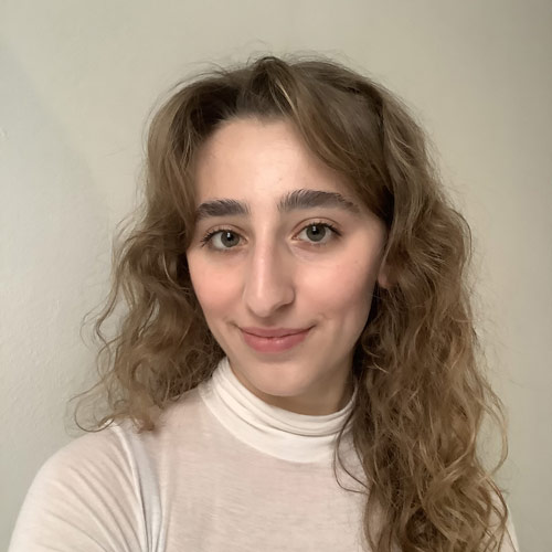 Headshot of Gloria Zambelli
